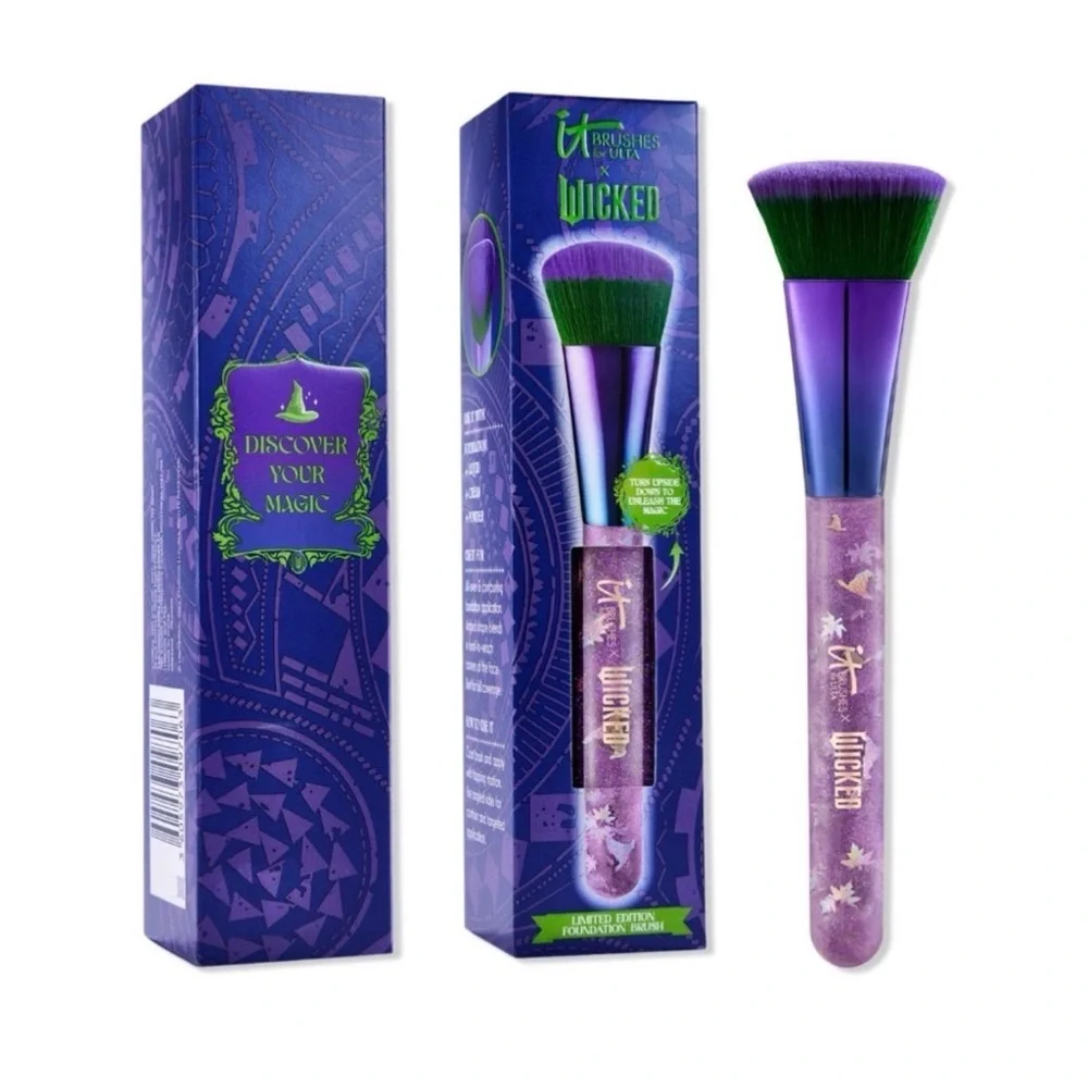 IT Brushes × Wicked Limited-Edition Elphaba & Glinda Foundation Brush NWB Set